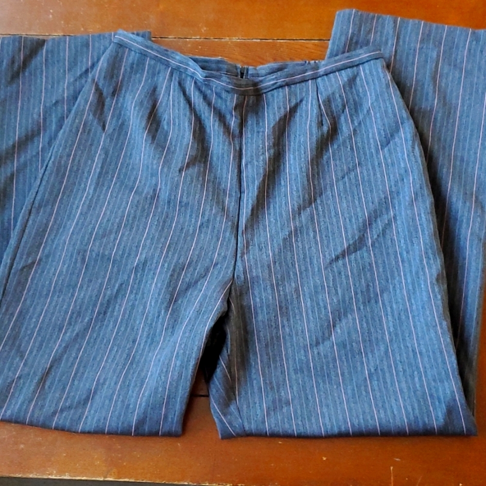 Kim Roger's pink pin stripe size 14 zipper elastic waist straight leg trousers